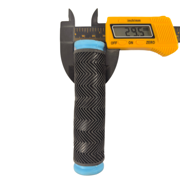 Грипсы черно-голубой елка BST-001