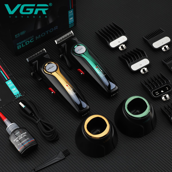 Акумуляторна Машинка Для Стрижки VGR V-010 GREEN 6 Насадок 7500 RPM 2600 mAh LED Display Акумуляторна Машинка Для Стрижки VGR V-010 GREEN 6 Насадок 7500 RPM 2600 mAh LED Display