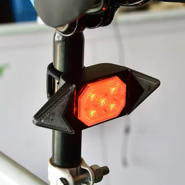 Велосипедна Стоп Мигалка LY-6700 із зазначенням поворотів