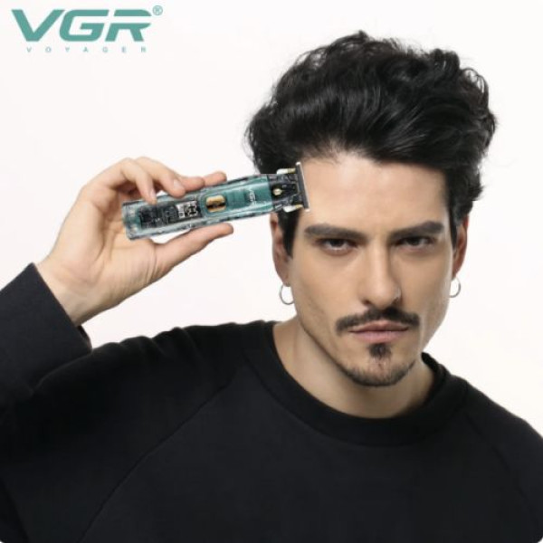Машинка (триммер) для стрижки волосся VGR V-961, Professional, 4 насадки, LED Display
